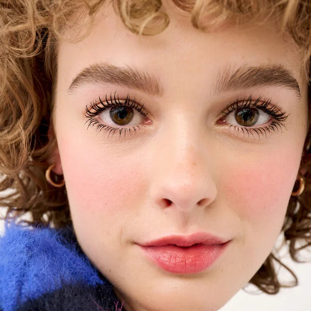Benefit BADgal BANG!BIGGER, BADDER volumizing mascara
BIGGER, BADDER color Wild Plum
