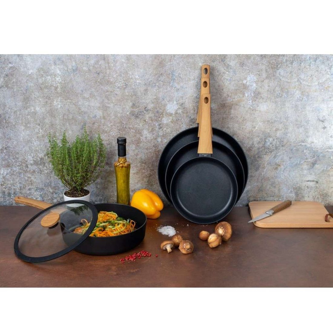 Terra Skillet With Lid 24cm by Sabatier
