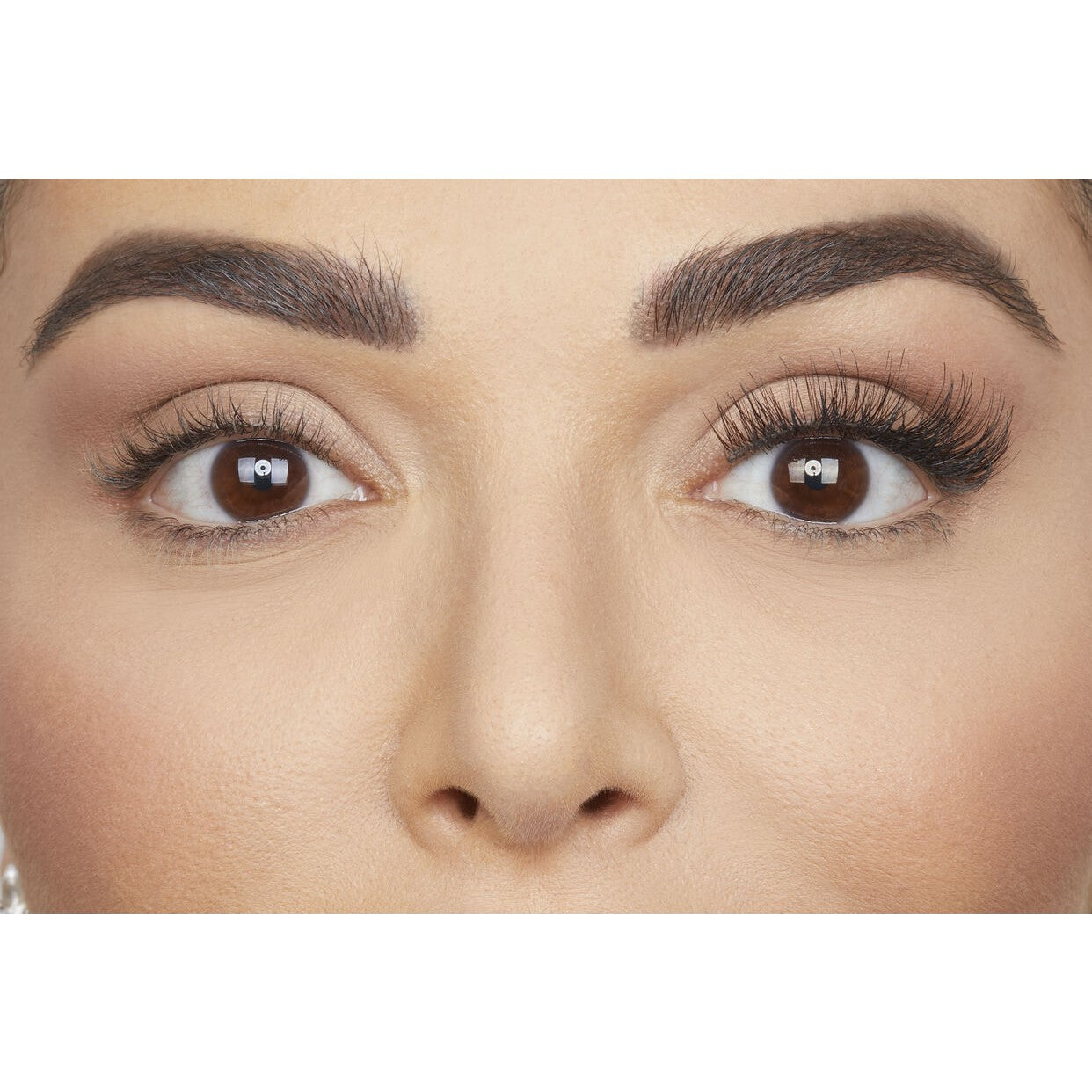 huda-beauty-eazy-lash-harmony-17 - Medaid International