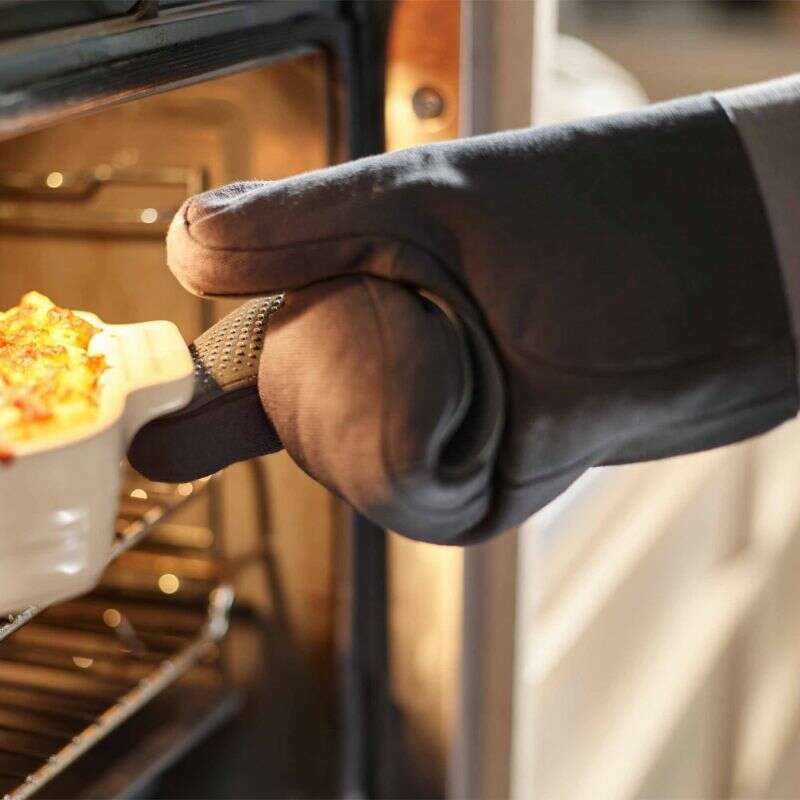Pinch‚Ñ¢ Easy-grip Grey Oven Glove - Medaid International