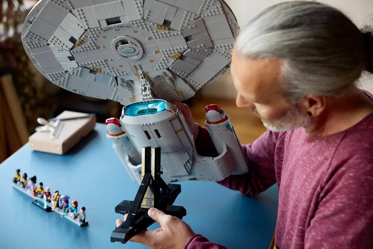 Lego Star Trek: U.S.S. Enterprise NCC-1701-D (10356)
