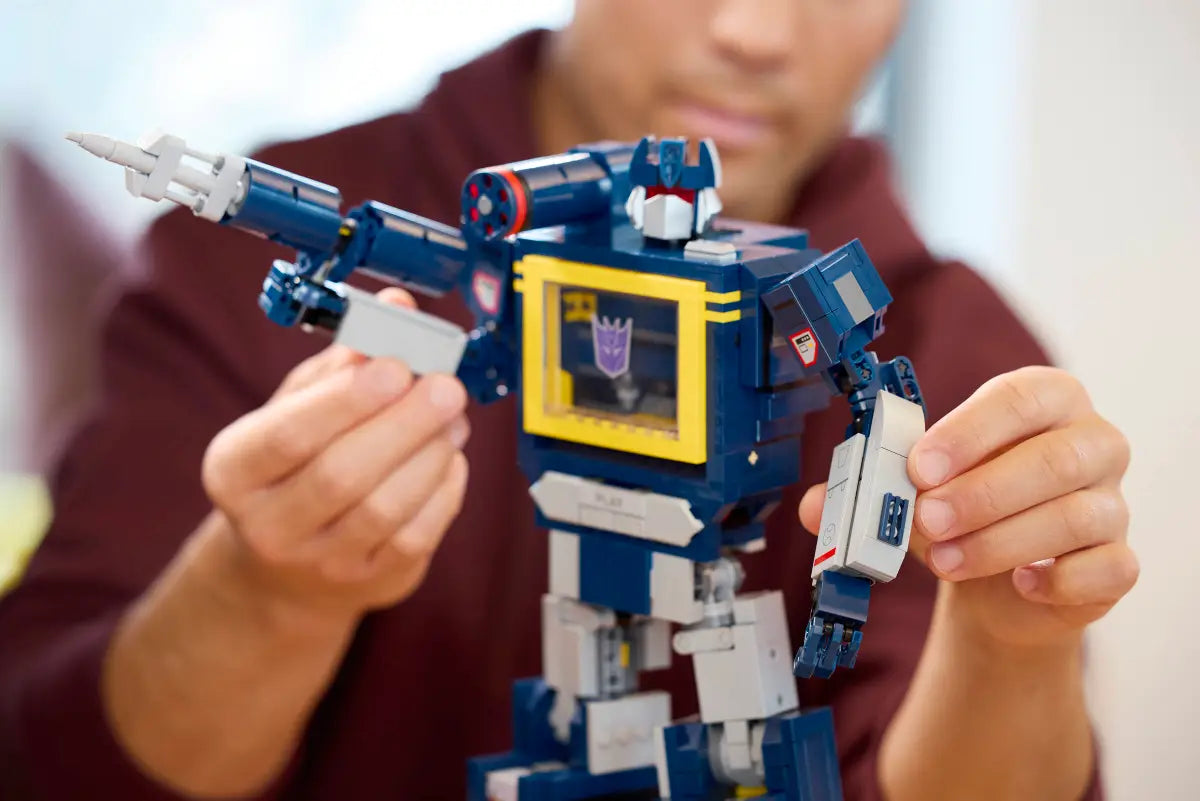 Lego Transformers: Soundwave (10358)