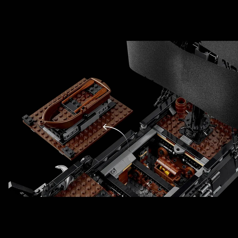 Lego Captain Jack Sparrow's Pirate Ship (10365)