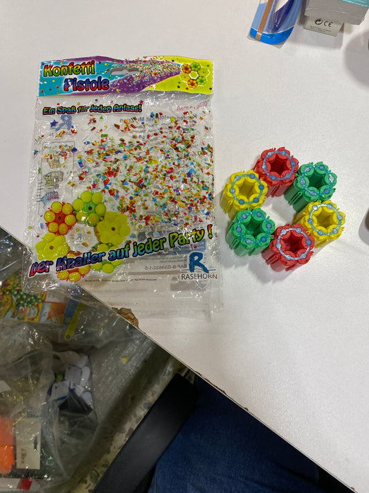 Rasehorn Confetti Pistol With Ammo Rings Toy | Rasehorn In Lebanon