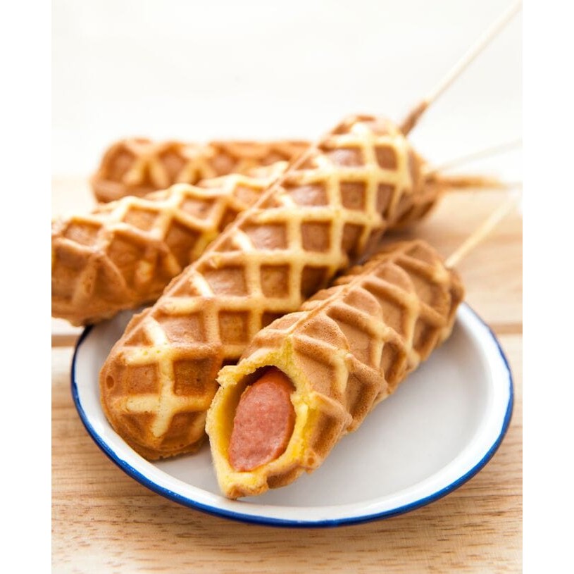 Waffle Hot Dog Maker 750-Watt - Sleek Black, Modern Kitchen Appliance