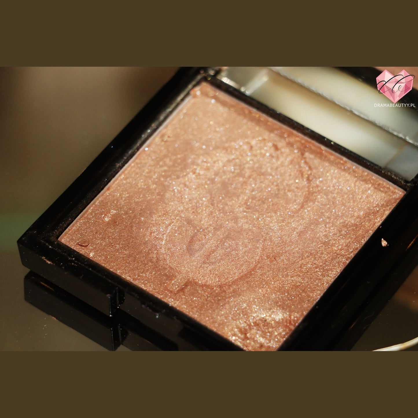 Wibo million dollar glow bouncy highlighter