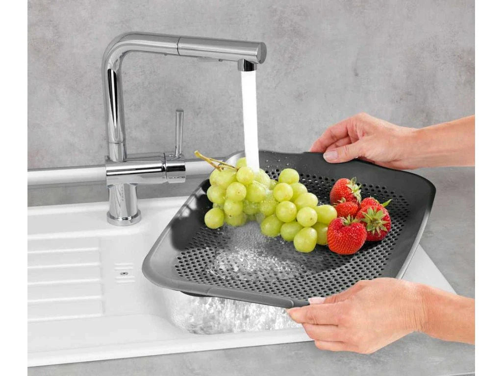 Shari Sink Strainer by Wenko.de