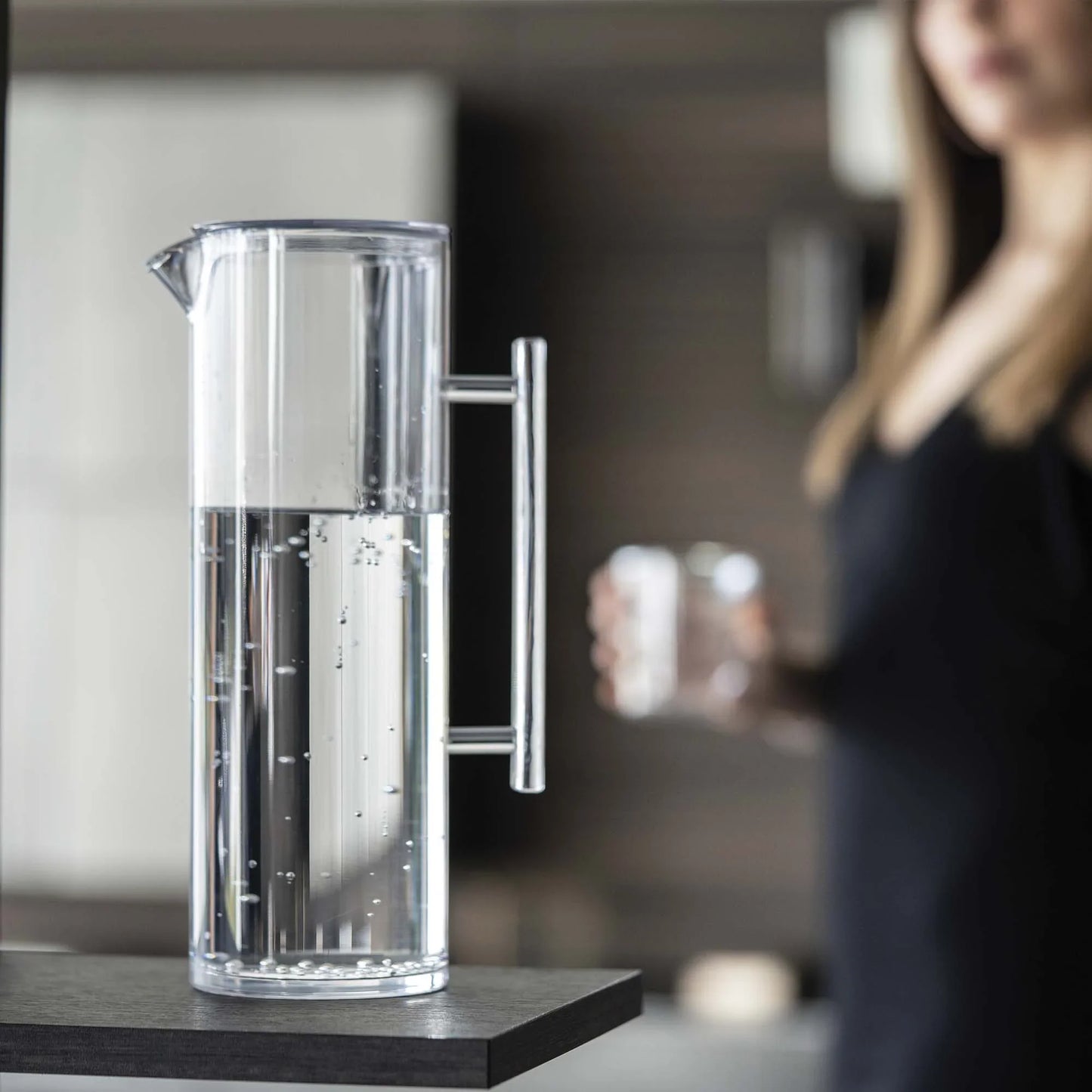 Guzzini 110 - Pitcher with lid
