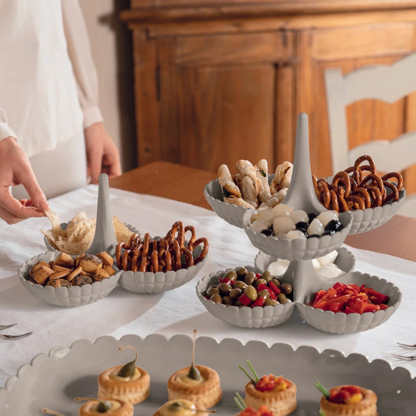 Guzzini Hors d’oeuvres dish Tiffany Taupe