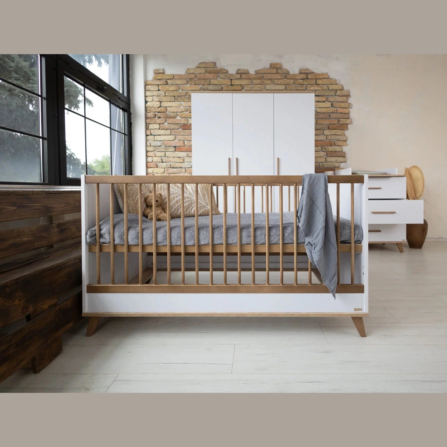 Faktum - Flip Convertible Baby Junior Bed - 140x70cm - Adjustable Mattress Base