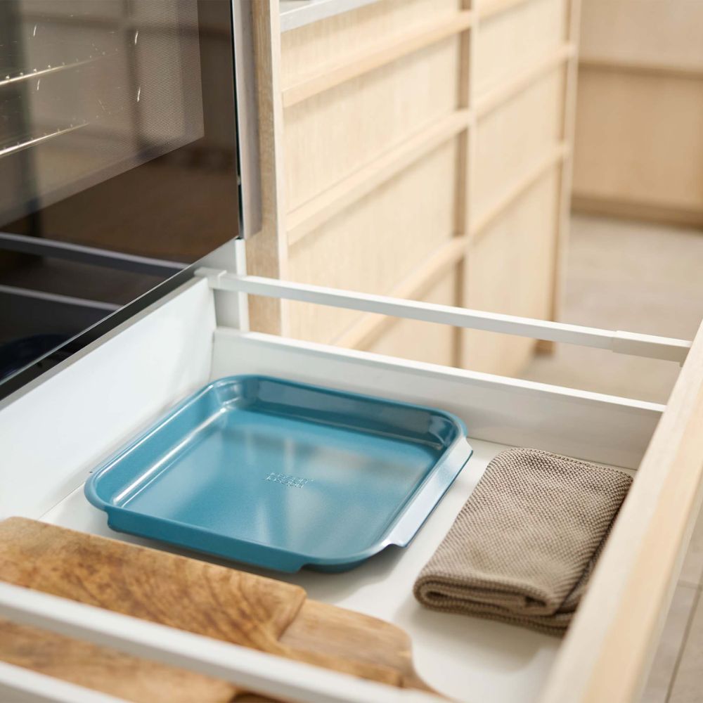 Nest‚Ñ¢ Bake Non-Stick Medium Blue Baking Tray - Medaid International