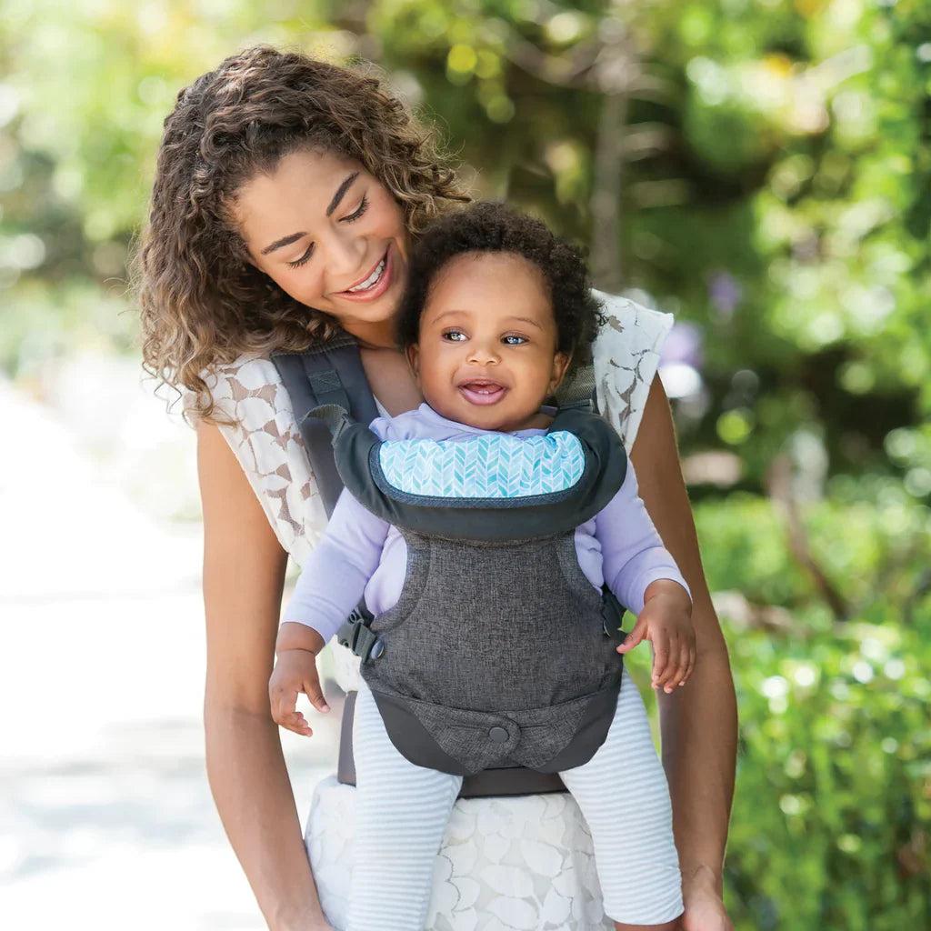Infantino Flip™
4-in-1 Convertible Carrier