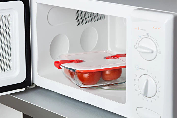 Pyrex, Cook & Heat Glass Square Dish With Lid 2.2L