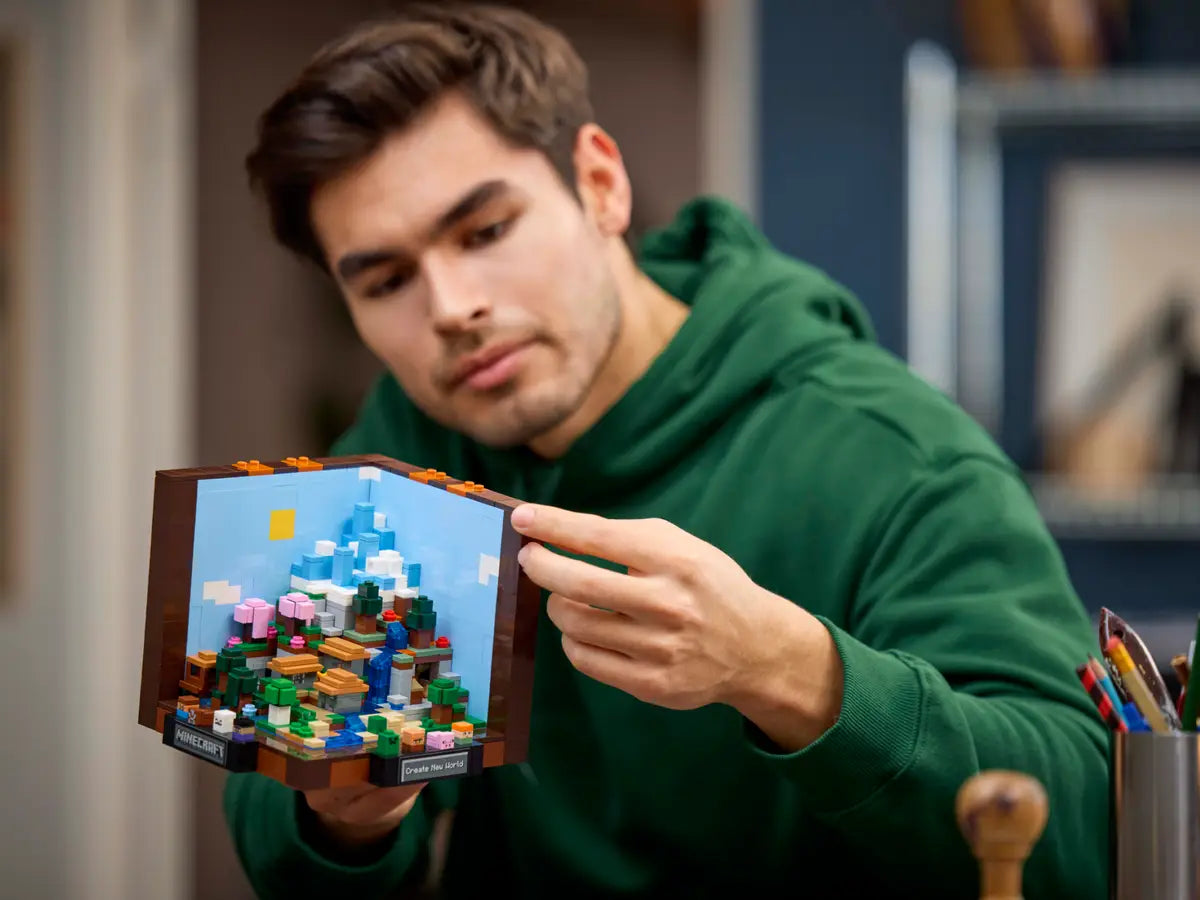 Lego The Crafting Table (21265)