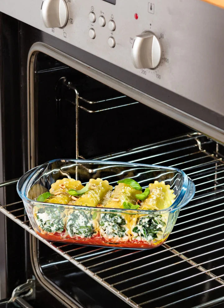 Pyrex, Cook & Heat Glass Rectangular Dish With Lid set of 3 (0.4L,1.2L,2.5L)