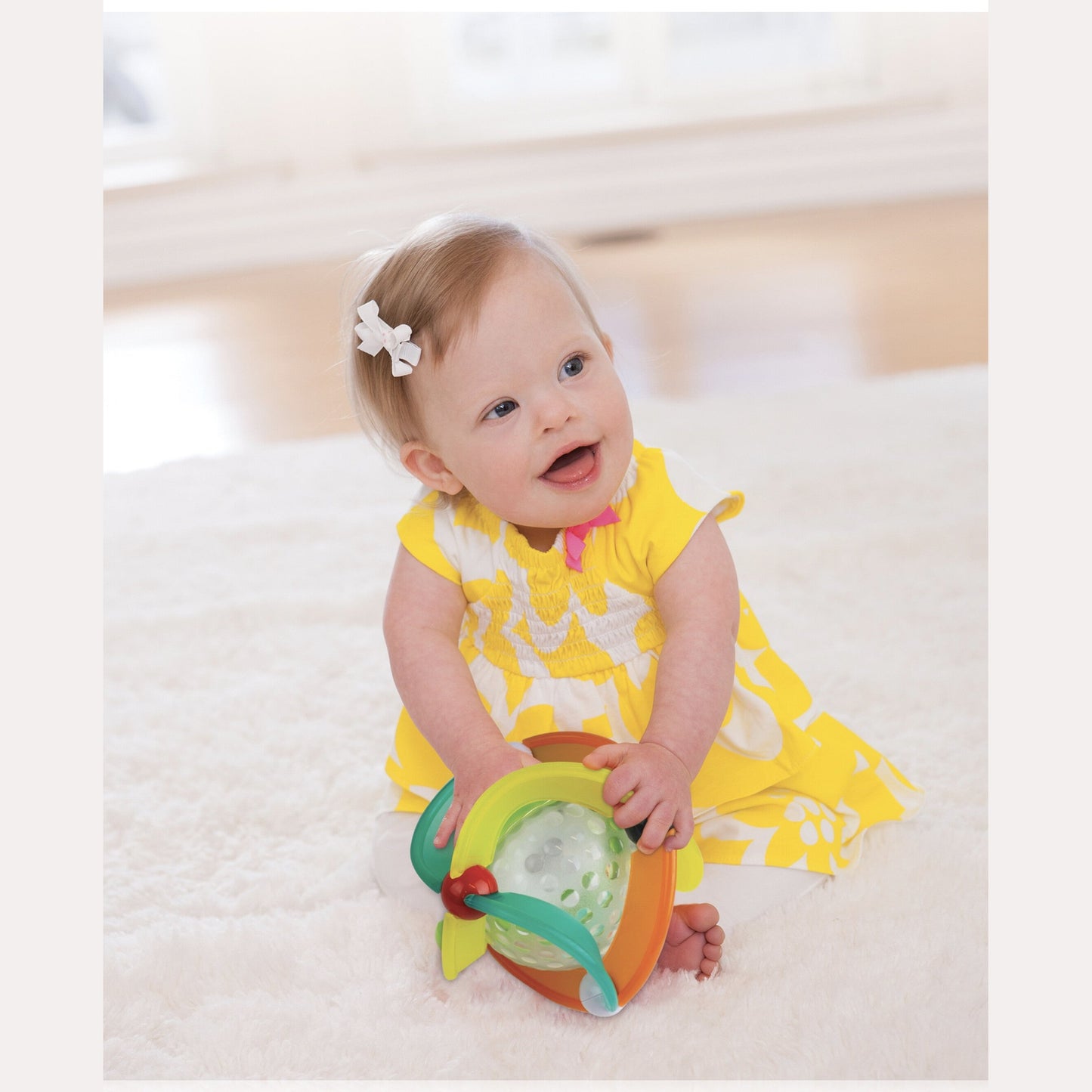 Infantino Twinkle Light & Sound Ball