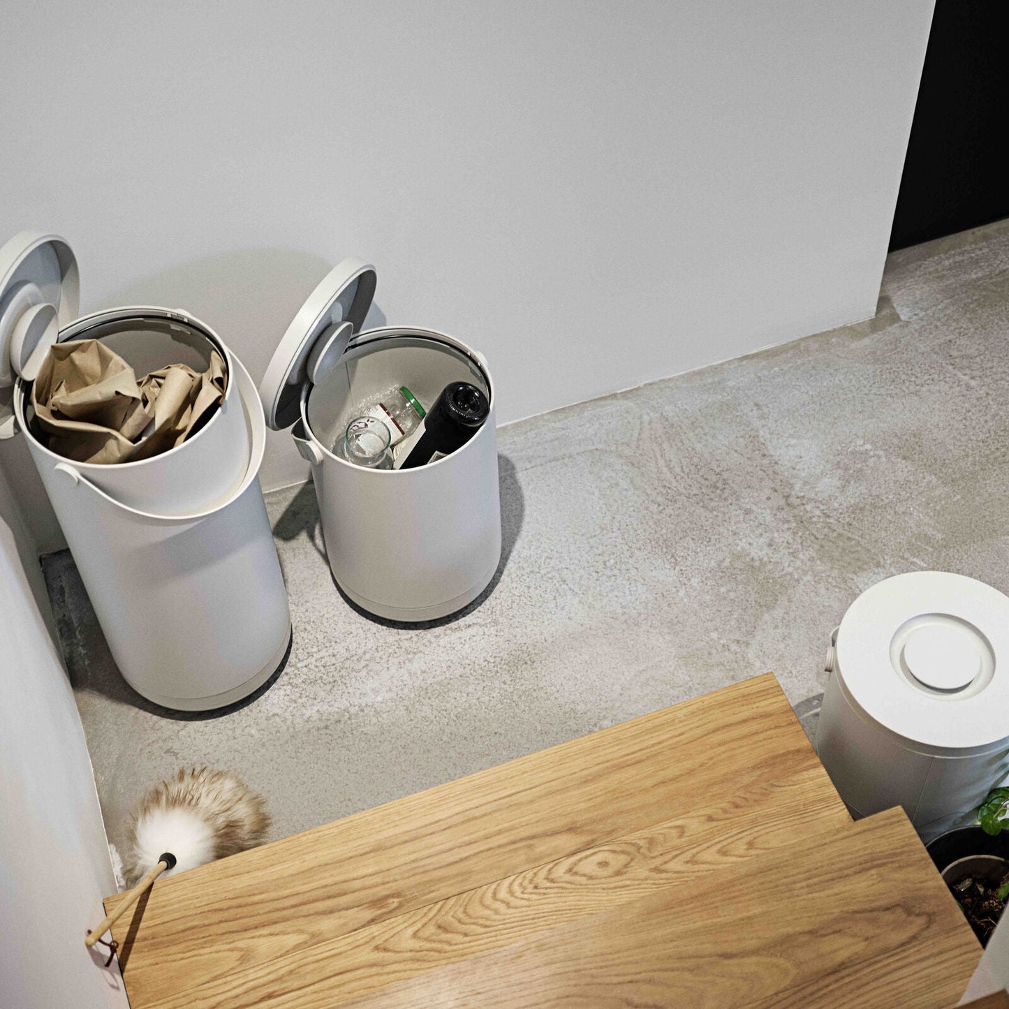 Zone Denmark Waste Bin Circular 22L Warm Grey