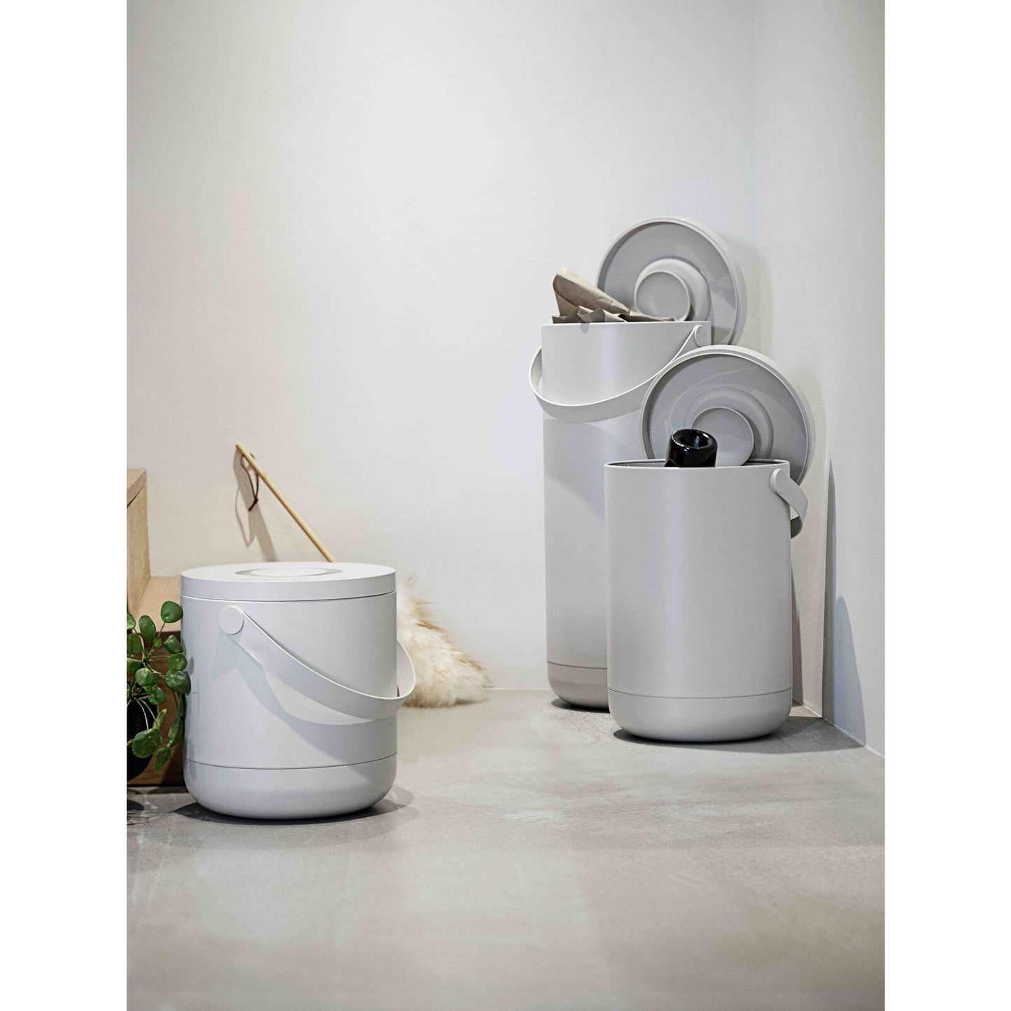 Zone Denmark Waste Bin Circular 22L Warm Grey