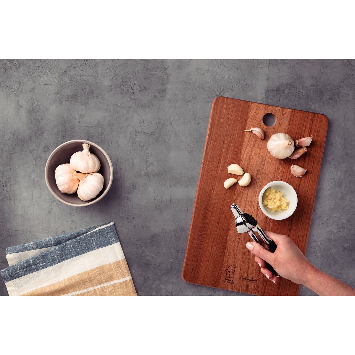Tramontina garlic press