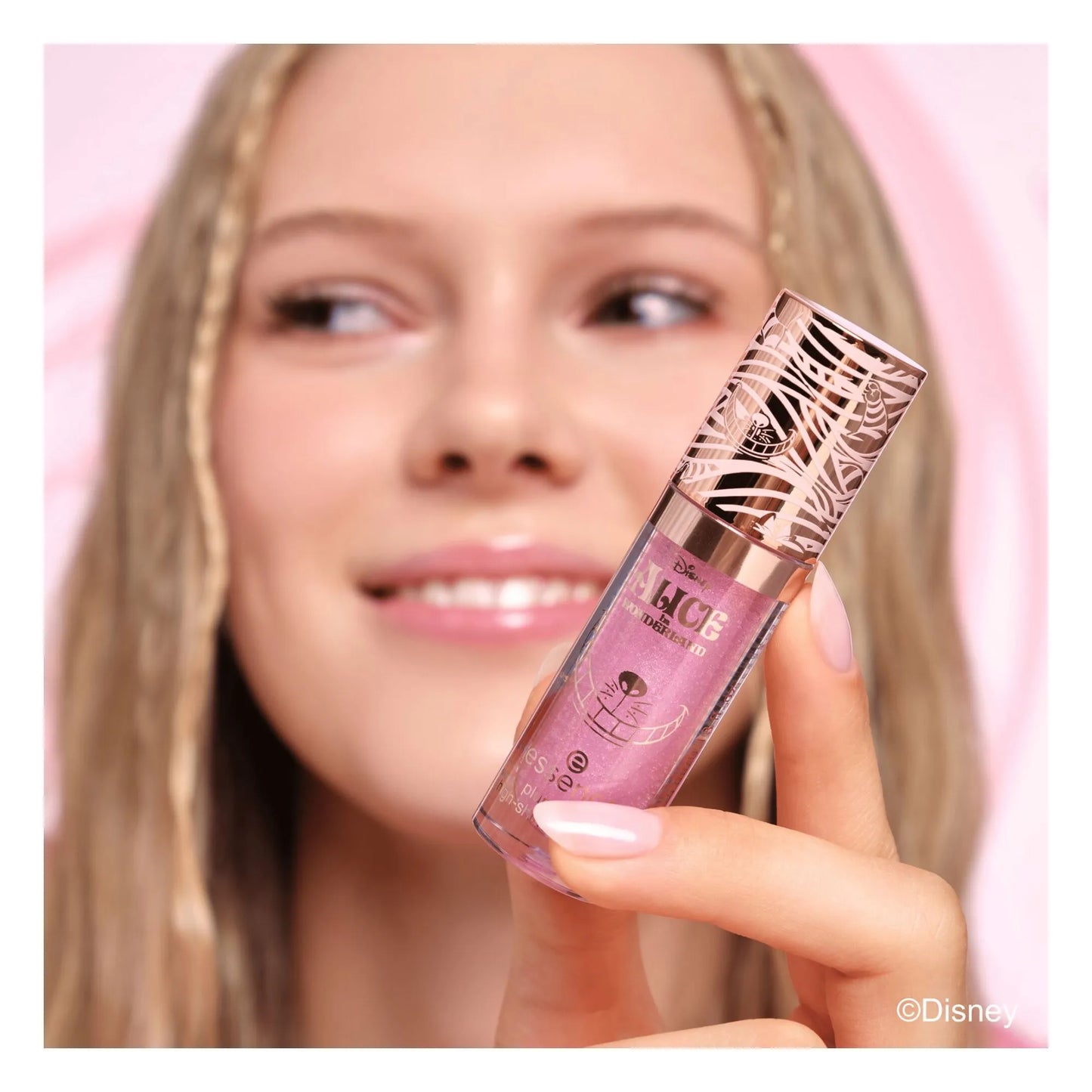 Essence Disney Alice In Wonderland - Plumping High-Shine Lipgloss