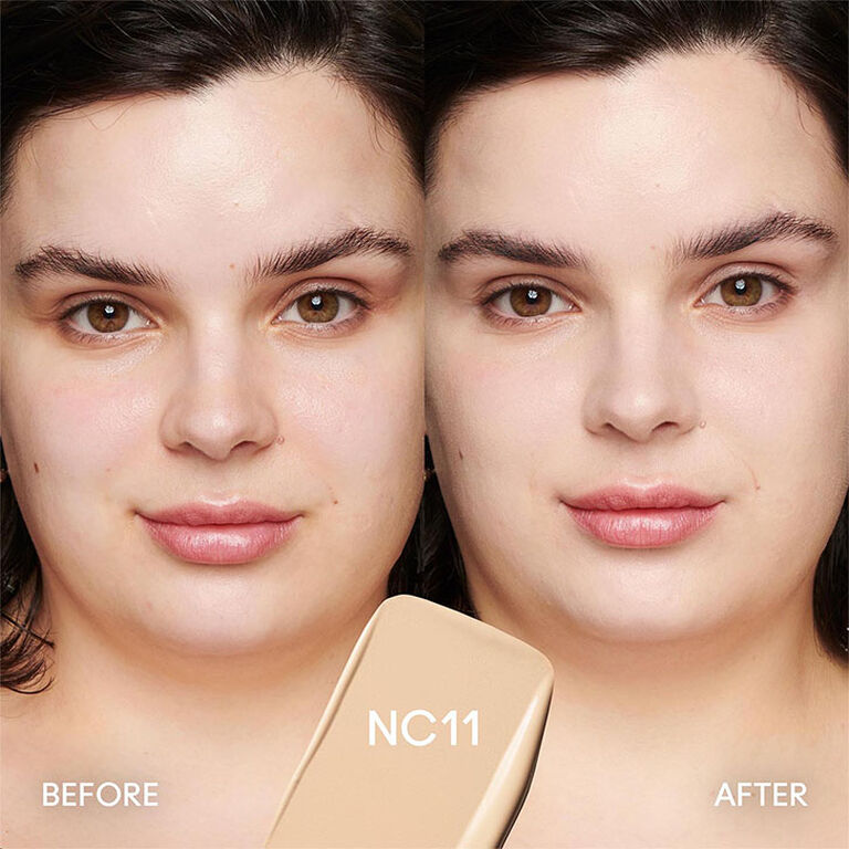 Mac  Studio Radiance Serum-Powered™ Foundation