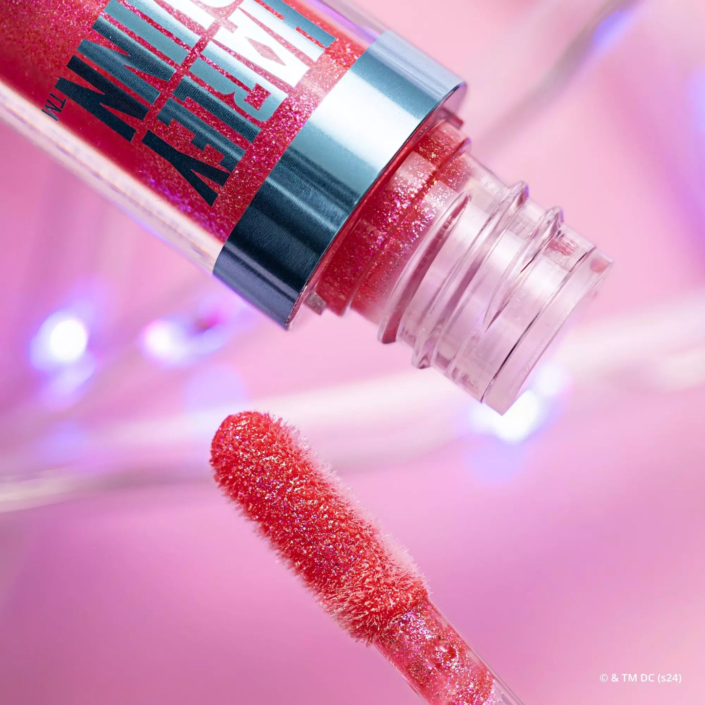 Essence Harley Quinn multi-reflective lipgloss