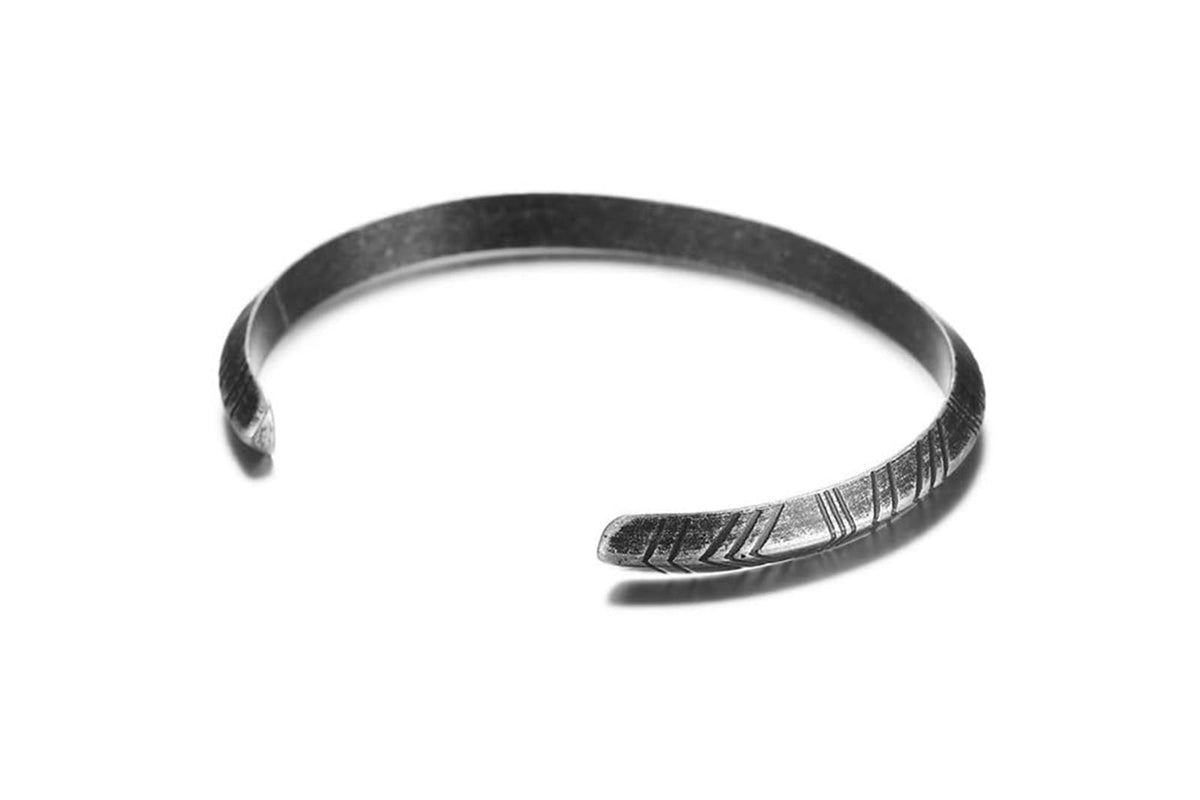 TERRIFI Stainless Steel Cuff Bracelet for Men and Women, Adjustable Open Bangle, Vintage Style Unisex Jewelry Gift