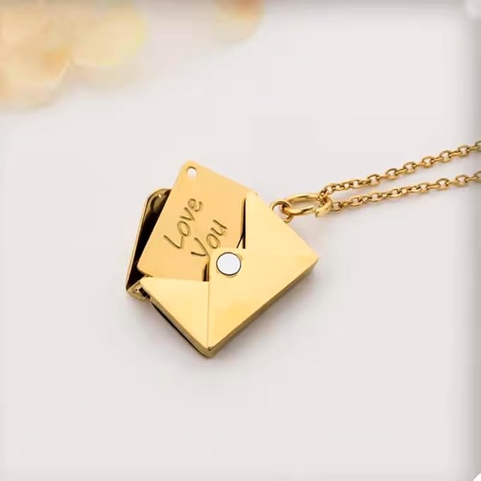 Love You' Necklace + DIY Explosion Box