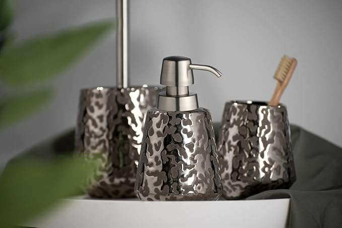 Toilet Brush with Shiny Design by Wenko