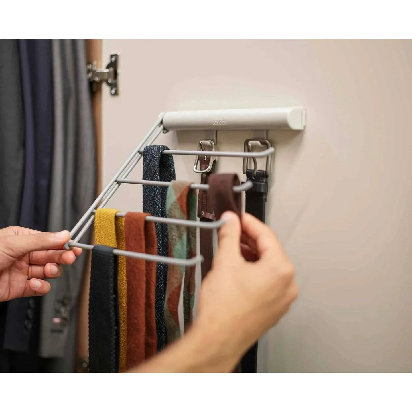 Orderly‚Ñ¢ Ecru Belt, Tie & Scarf Hanging Rail - Medaid International