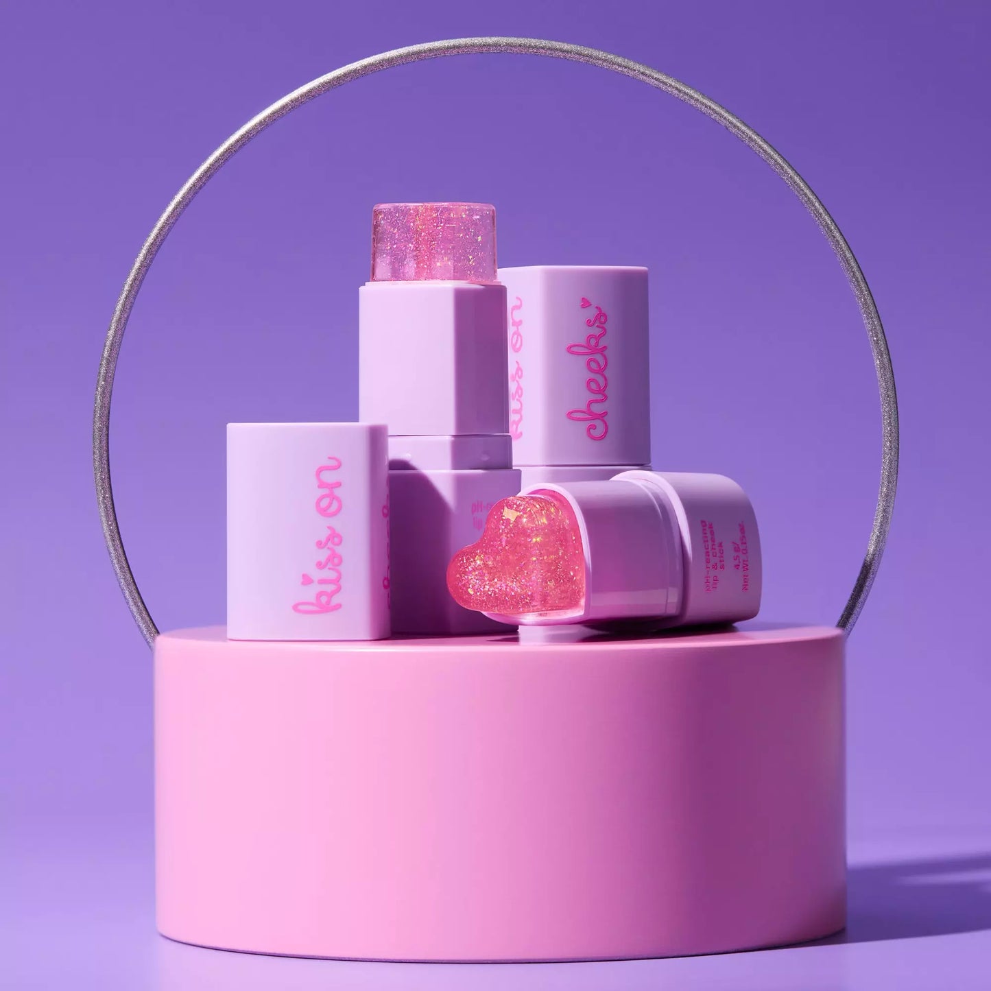 Essence kiss on cheeks pH-reacting lip & cheek stick