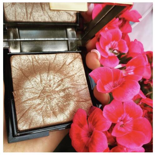 Wibo flawless goddess baked shimmer