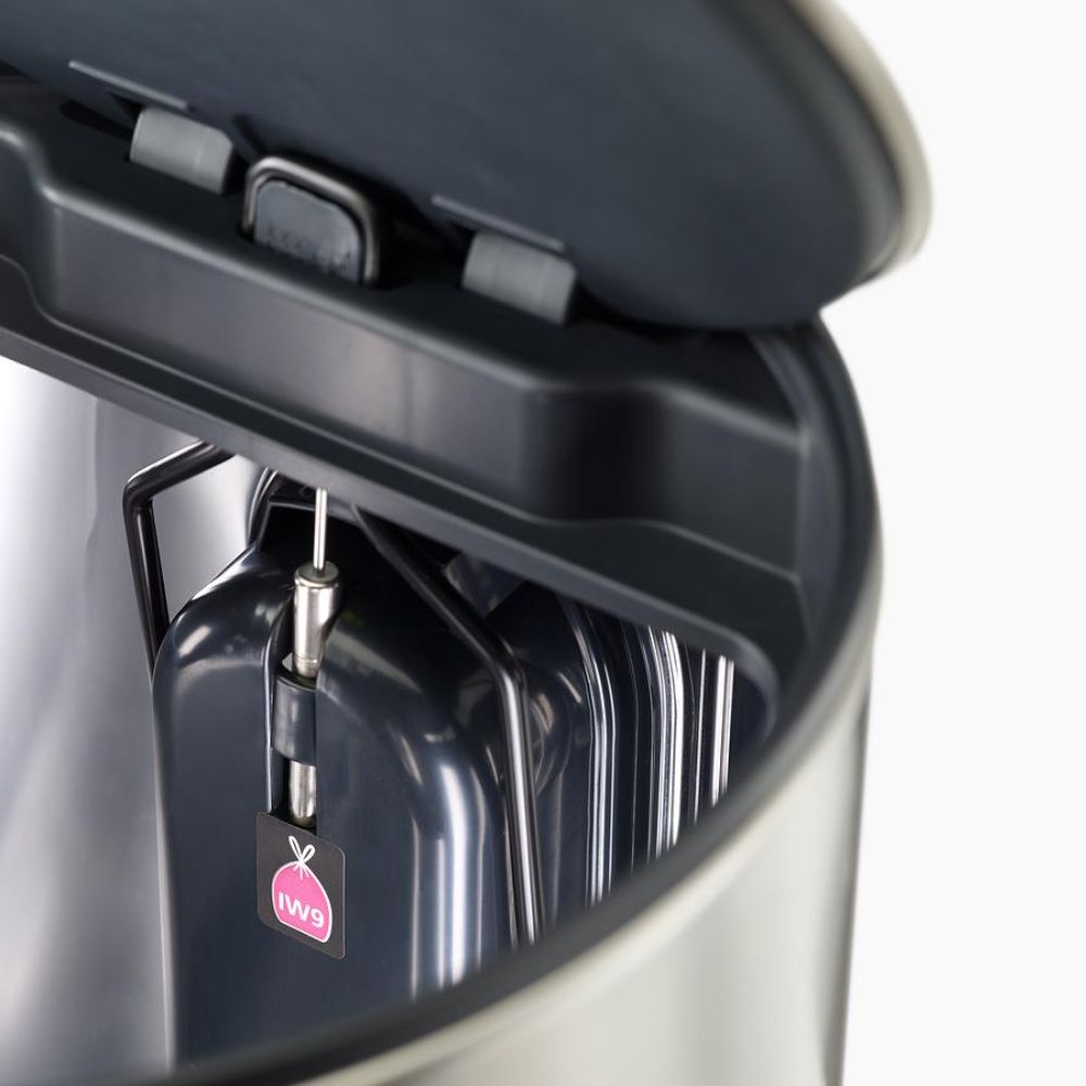 Arc‚Ñ¢ 10L Easy-push Matt Black Pedal Bin - Medaid International