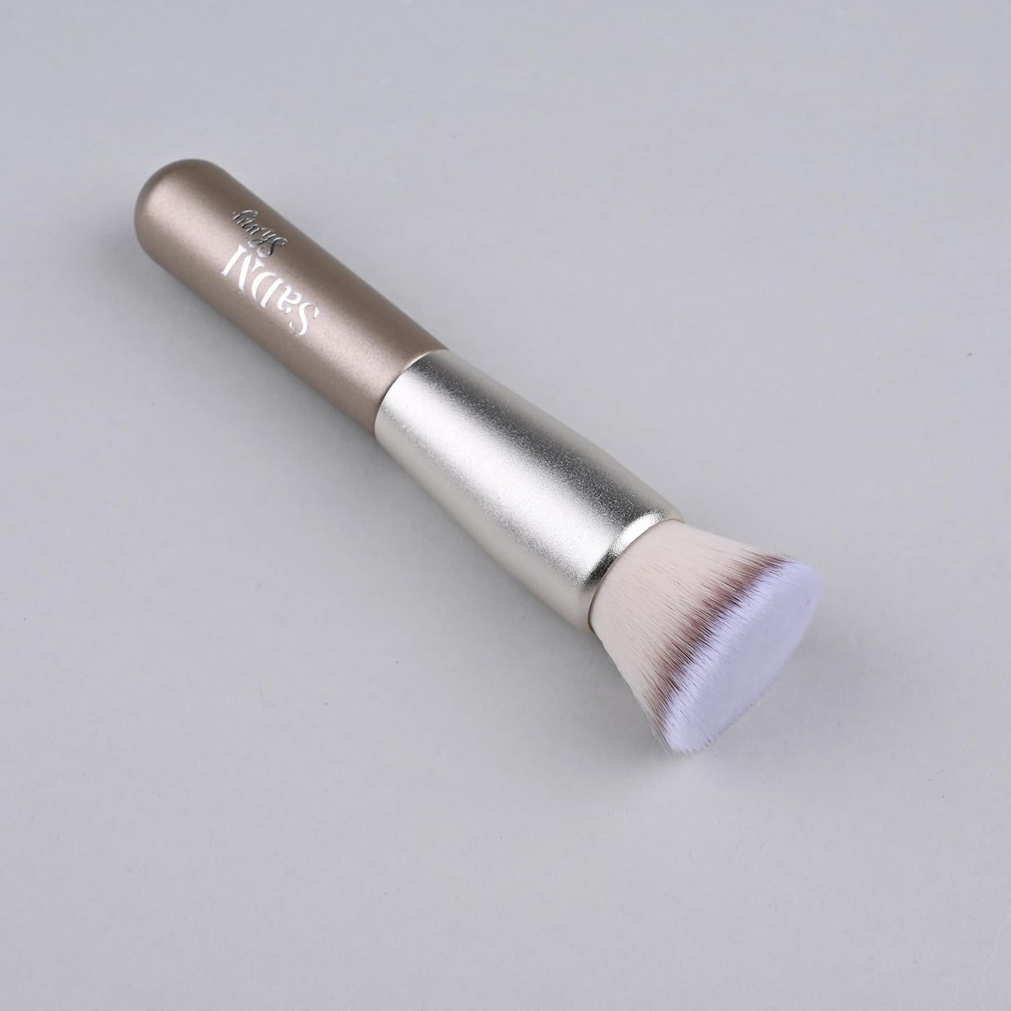Kabuki Makeup Brush - Blender Brush for Powder, Cream, Liquid Foundation, Sunscreen, Blush Blending & Bronzer - Professional Make Up Brush - Full Face Makeup Brush - Vegan & Cruelty Free - Medaid International