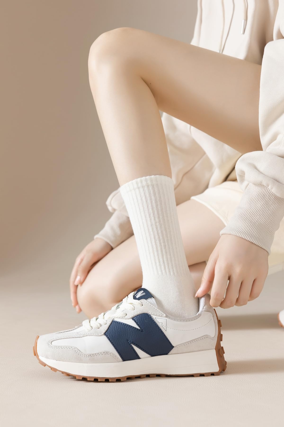 Irisbear White Crew Socks for Women 6-9 Cotton Cushion Running Hiking Athletic Long Tall High Socks for Men - Medaid International
