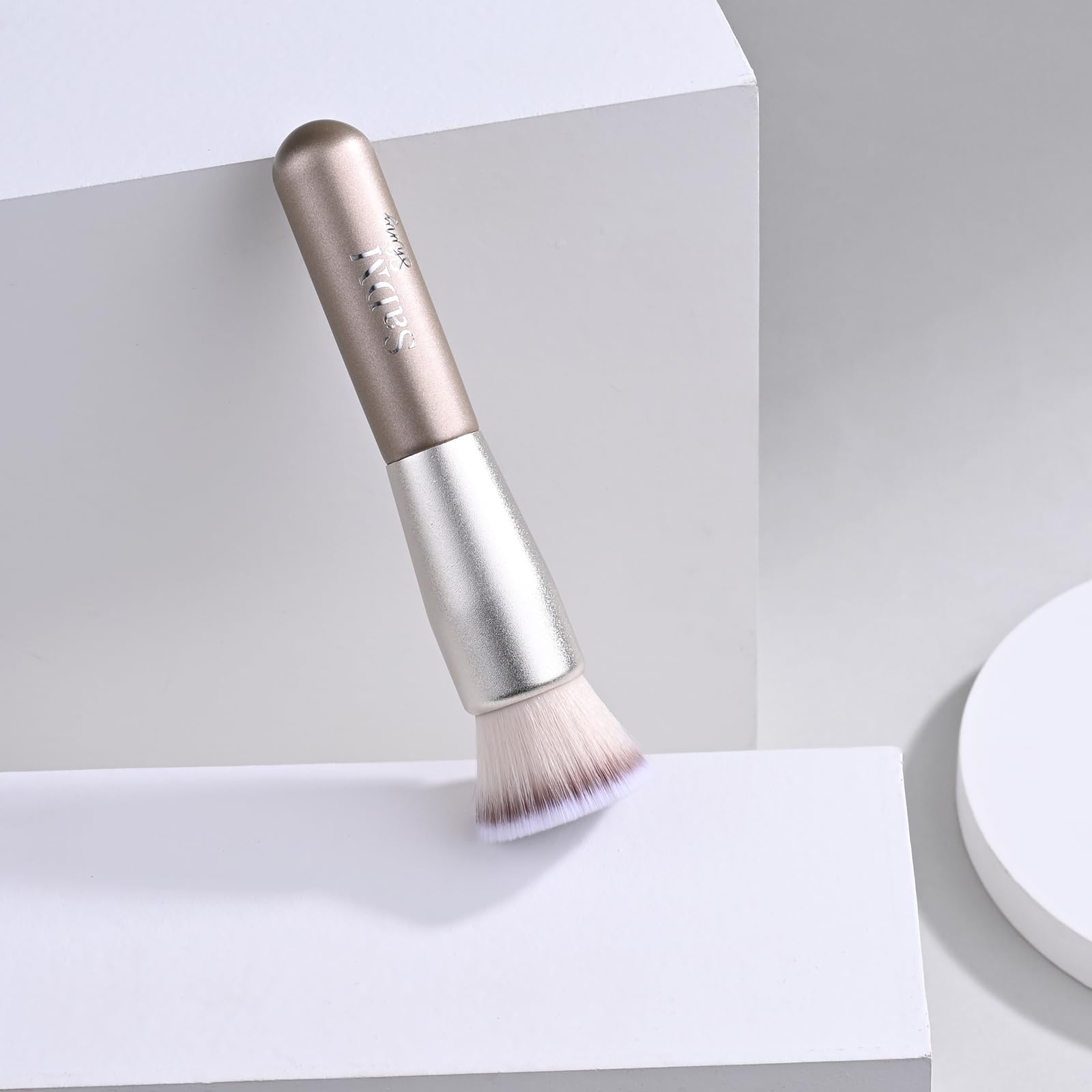 Kabuki Makeup Brush - Blender Brush for Powder, Cream, Liquid Foundation, Sunscreen, Blush Blending & Bronzer - Professional Make Up Brush - Full Face Makeup Brush - Vegan & Cruelty Free - Medaid International