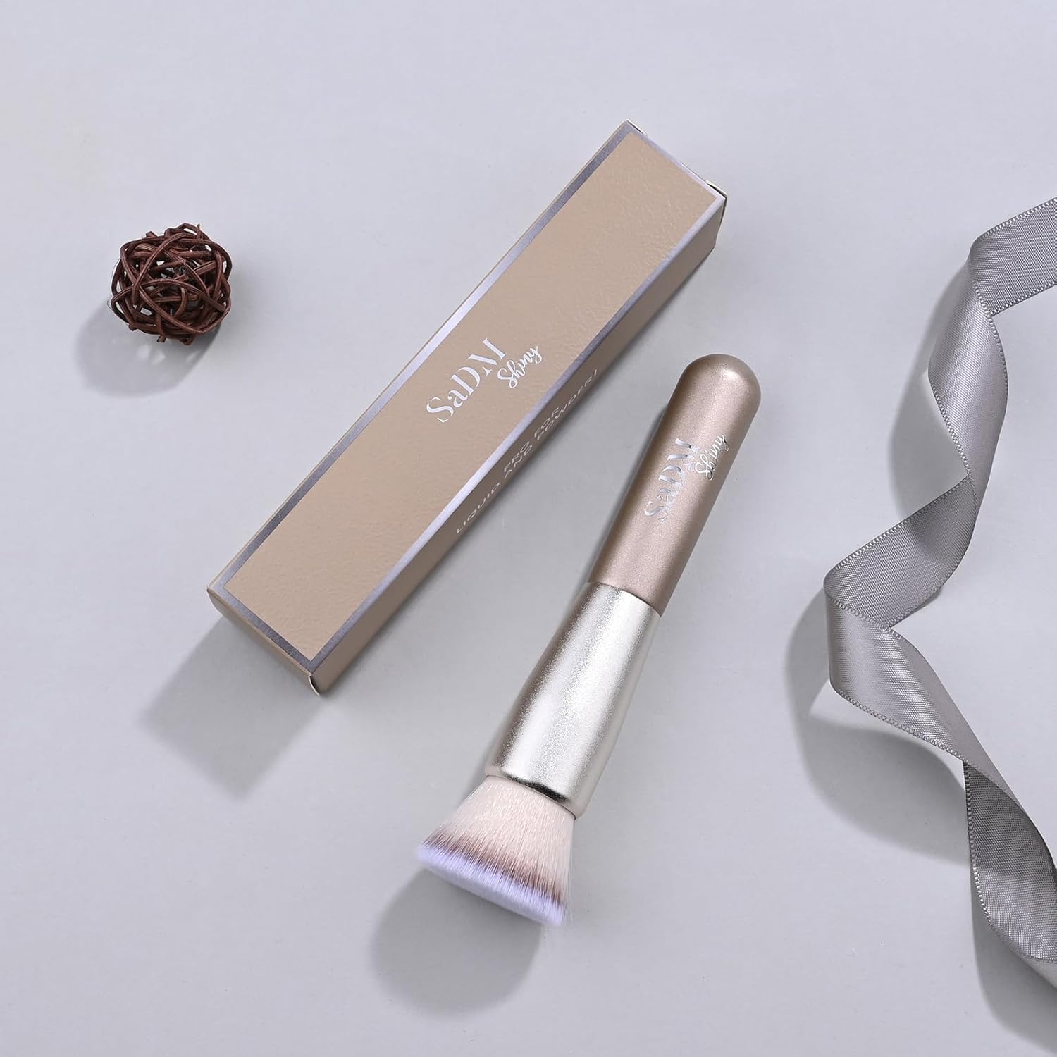 Kabuki Makeup Brush - Blender Brush for Powder, Cream, Liquid Foundation, Sunscreen, Blush Blending & Bronzer - Professional Make Up Brush - Full Face Makeup Brush - Vegan & Cruelty Free - Medaid International