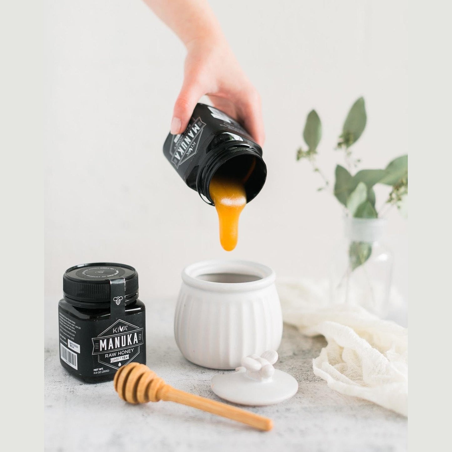 Kiva Raw Manuka Honey - Certified UMF 15+, MGO 514+ 100% Pure Genuine New Zealand, Non-GMO, Traceable (8.8oz/250g Bottle) - Medaid International