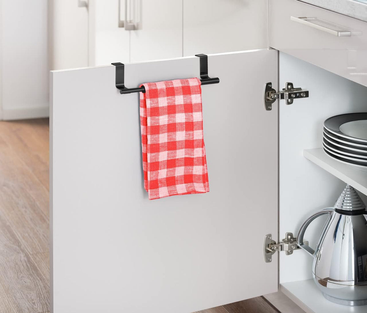 Door towel holder