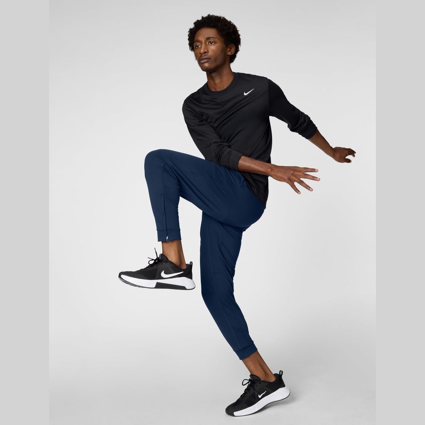 Nike Men's Dri-Fit Legend Long-Sleeve Fitness Top, Black/Matte Silver, Medium - Medaid International