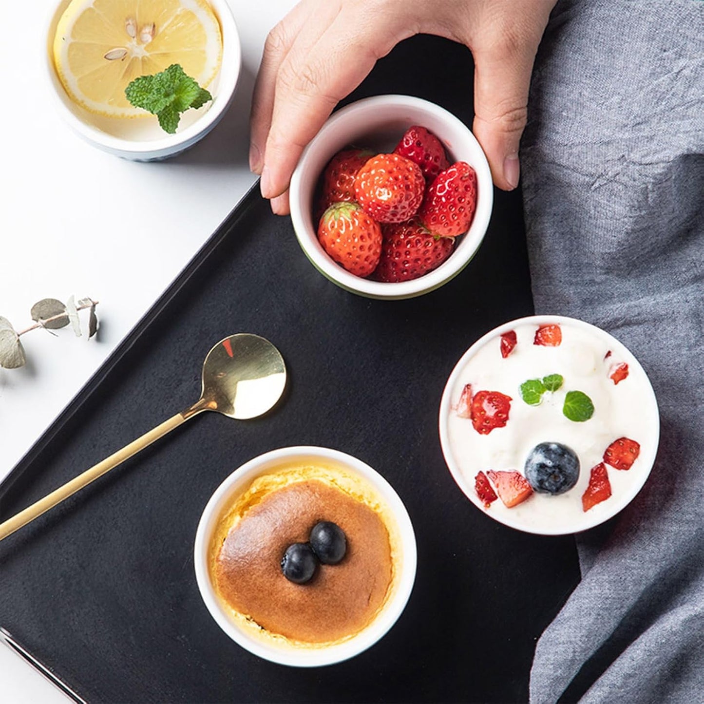 Danny Home 4-Pcs Mini Ramekins 160ml Small Ceramic Bowls for Dips, Souffle, Creme Brulee, and Baking