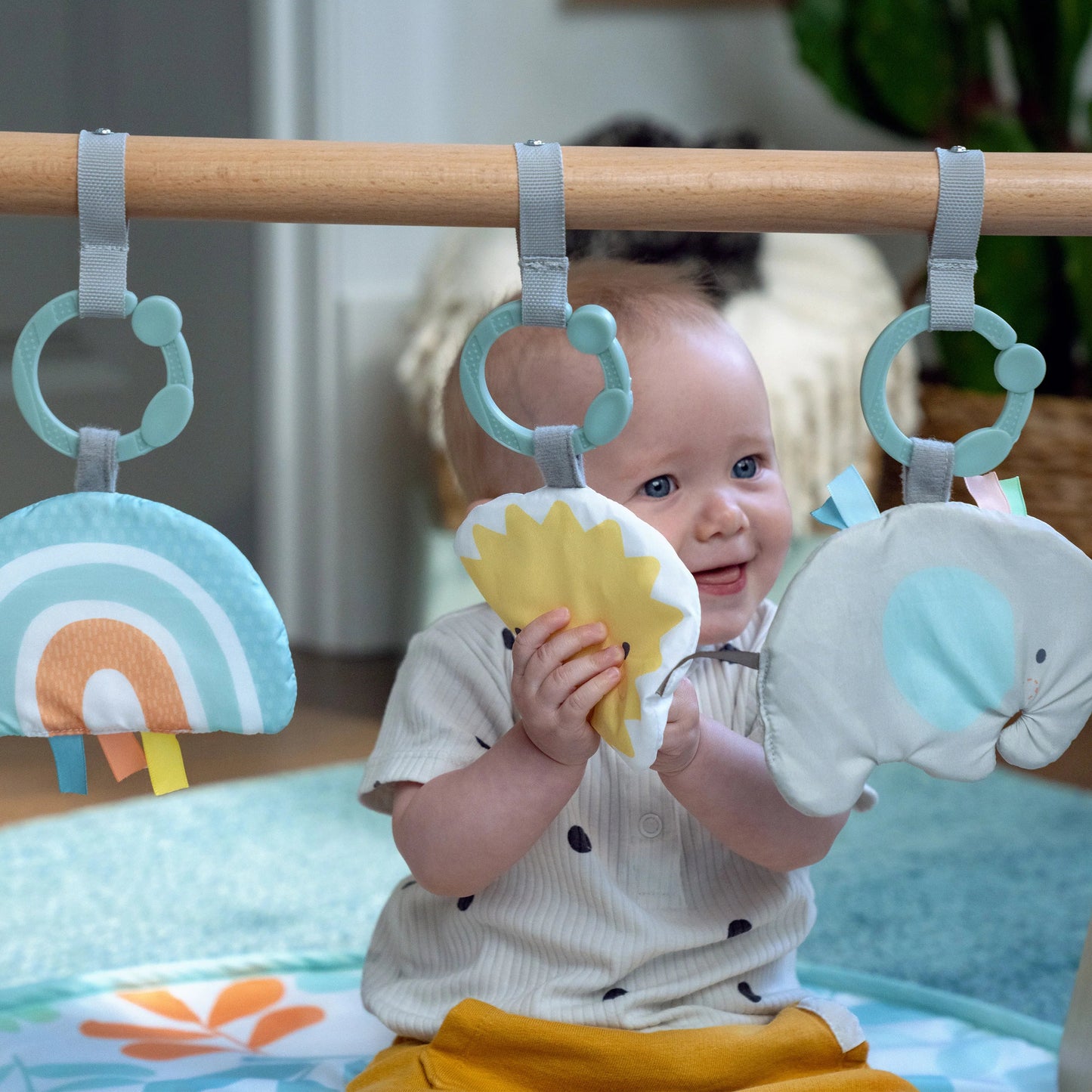 Kids2 - ITY Wooden Toy Arch & Mat - Sun Valley