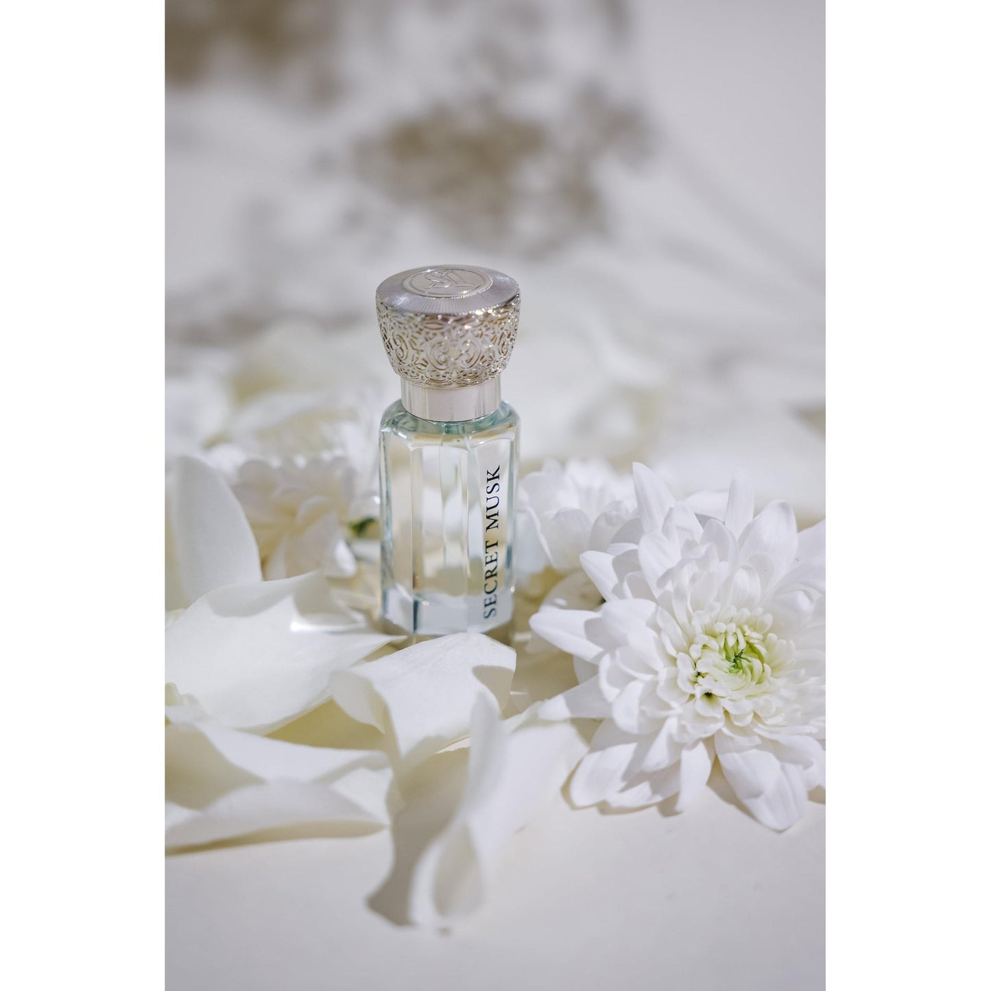 Swiss Arabian Secret Musk - Luxury Products From Dubai - Long Lasting, Addictive Personal Perfume Oil Fragrance - A Seductive Signature Aroma - 0.4 Oz - Medaid International