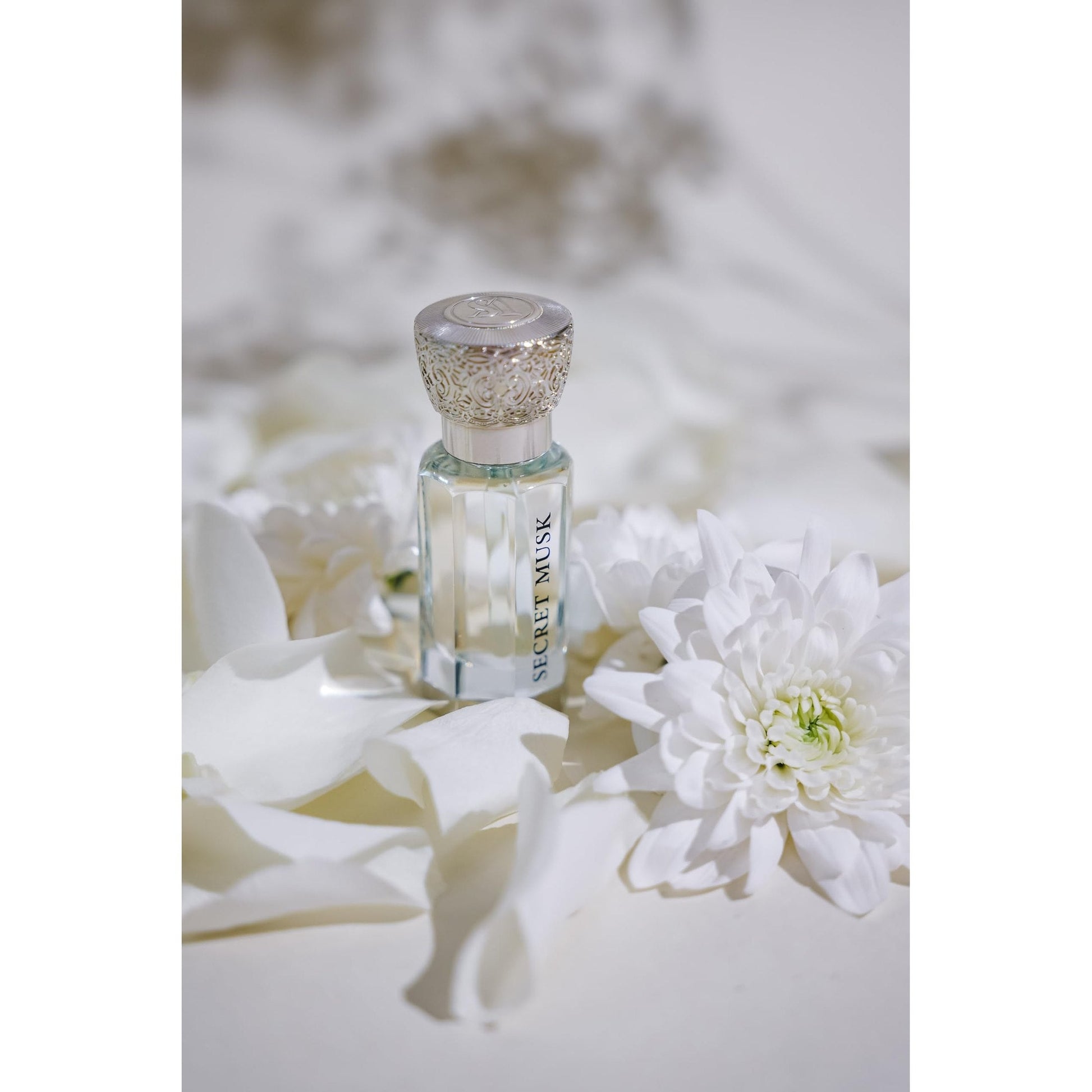 Swiss Arabian Secret Musk - Luxury Products From Dubai - Long Lasting, Addictive Personal Perfume Oil Fragrance - A Seductive Signature Aroma - 0.4 Oz - Medaid International