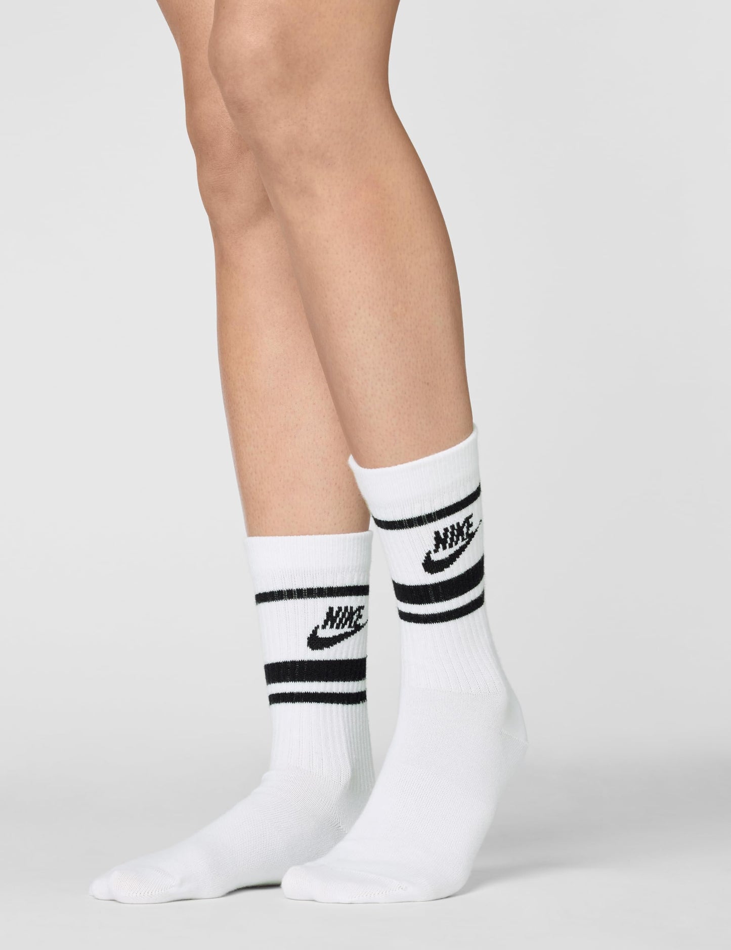 Nike Unisex Sportswear Dri-Fit Everyday Essential Crew Socks (3 Pairs), White/Black/Black, Small - Medaid International