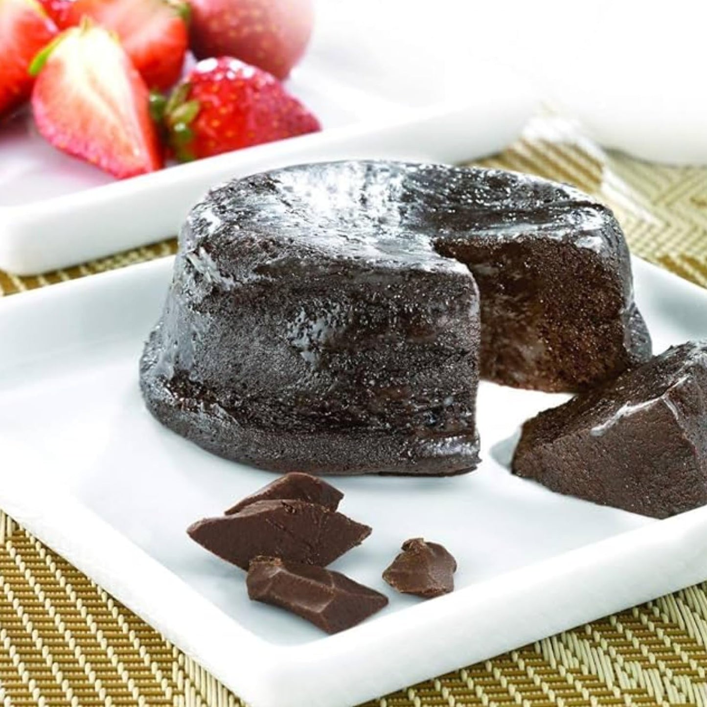 Nutmeg State Nutrition - High Protein Chocolate Mug Cake Mix, 15g Protein, 120 Calories, 3g Sugar, Low Fat, 7 Servings Per Box (1 Box (7 Servings), Chocolate Fudge Cake) - Medaid International