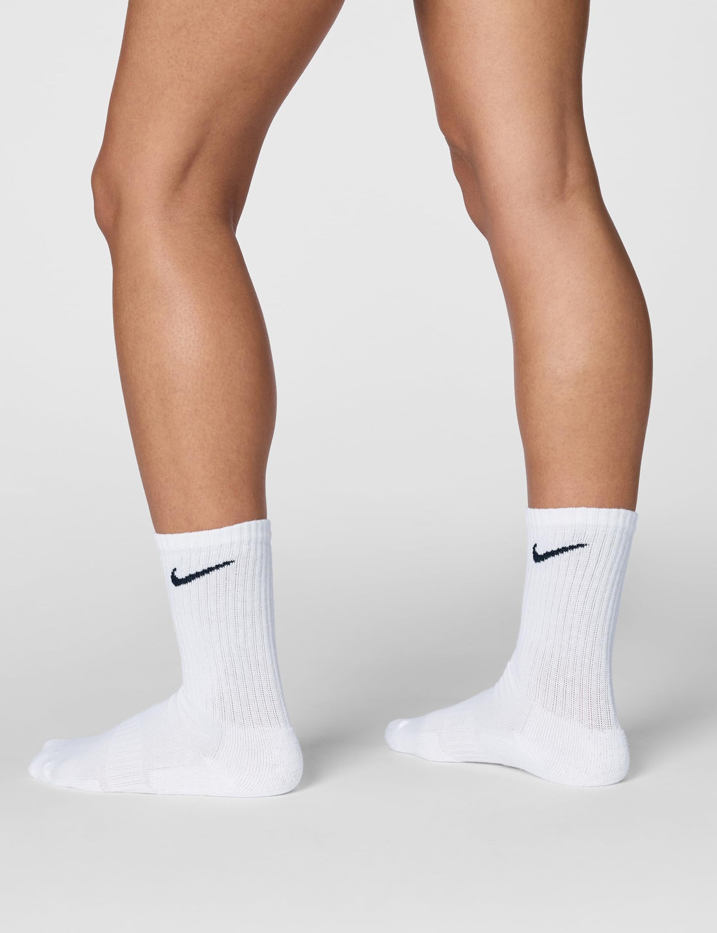 Nike Everyday Cushion Crew Training Socks, Unisex Socks with Sweat-Wicking Technology and Impact Cushioning (3 Pair), White/Black,Medium - Medaid International