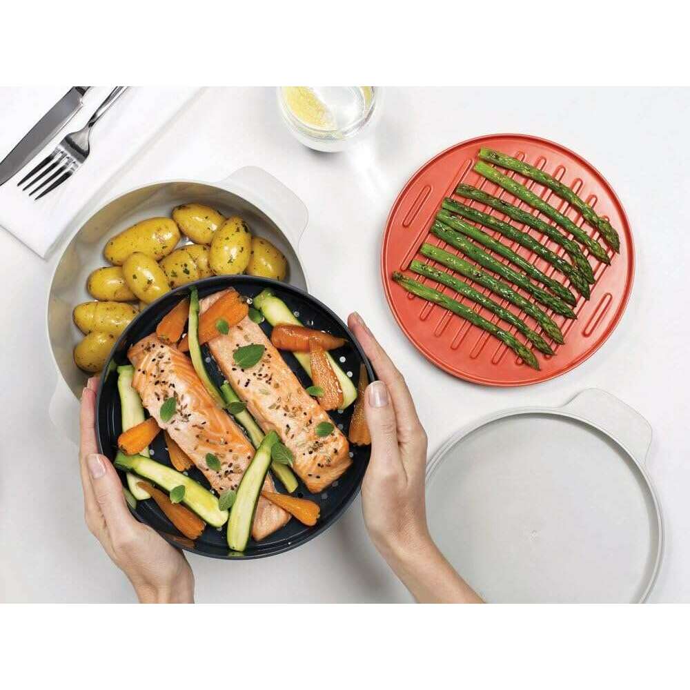 M-Cuisine‚Ñ¢ 4-piece Microwave Cooking Set - Medaid International