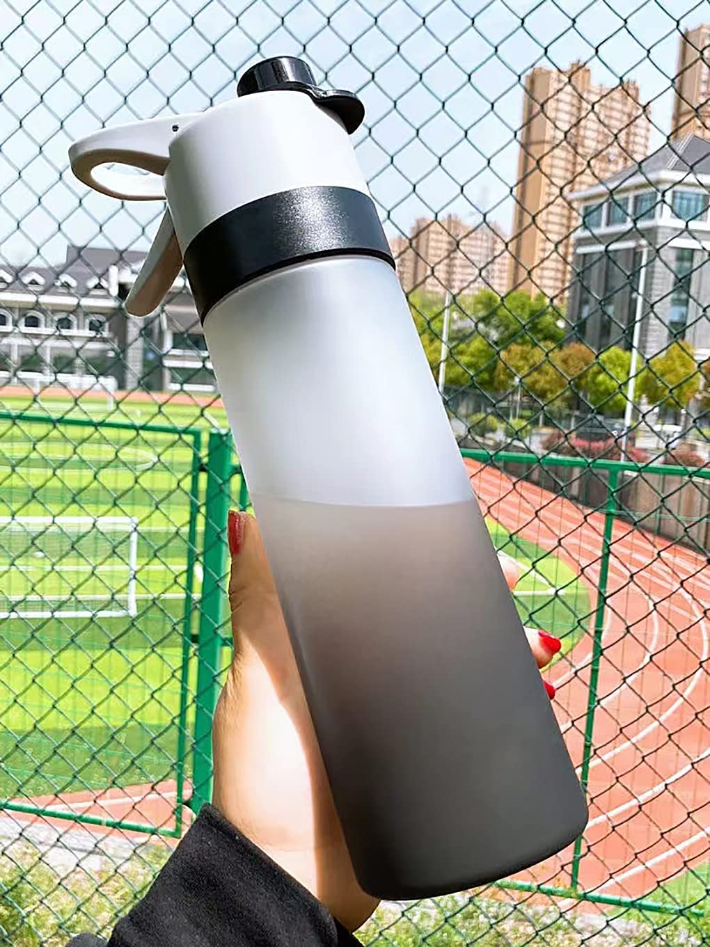 KASTWAVE Mist Spray Water Bottle, 650ml Sports Water Bottle Reusable Fitness Water Jug Multifunctional Spray Water Cup with Mist Hydration (Black)
