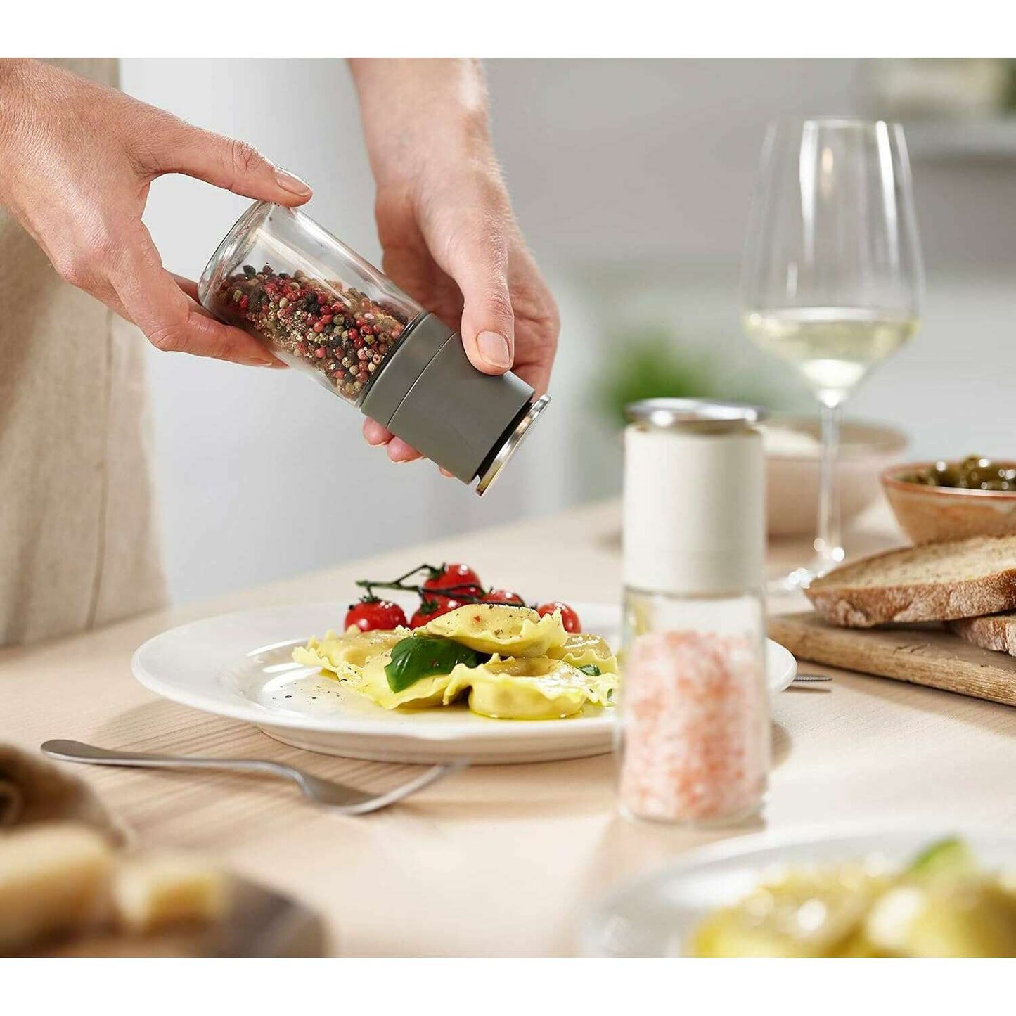 Salt and Pepper Grinder Set - Black/Grey - Medaid International